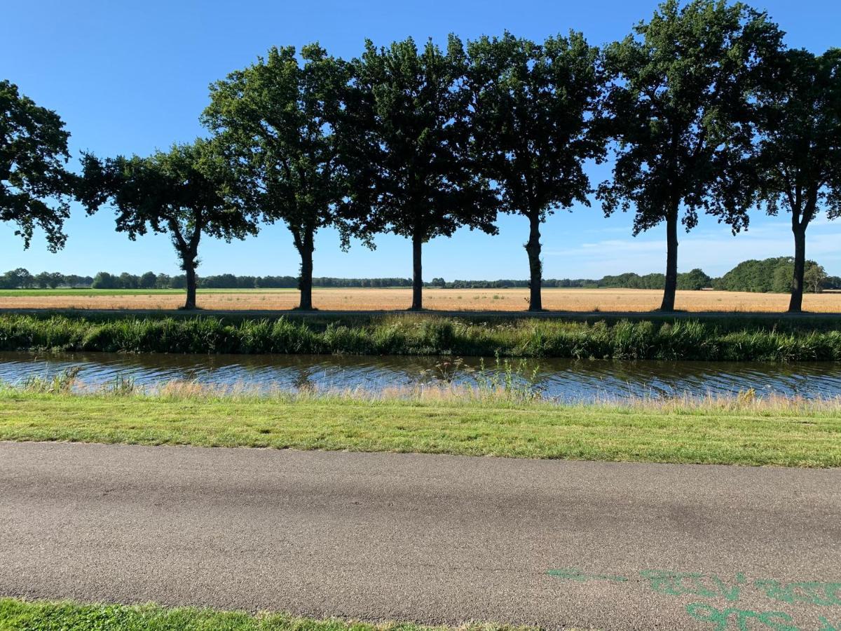 Vakantiehuis De Turfvaart Wachtum ภายนอก รูปภาพ