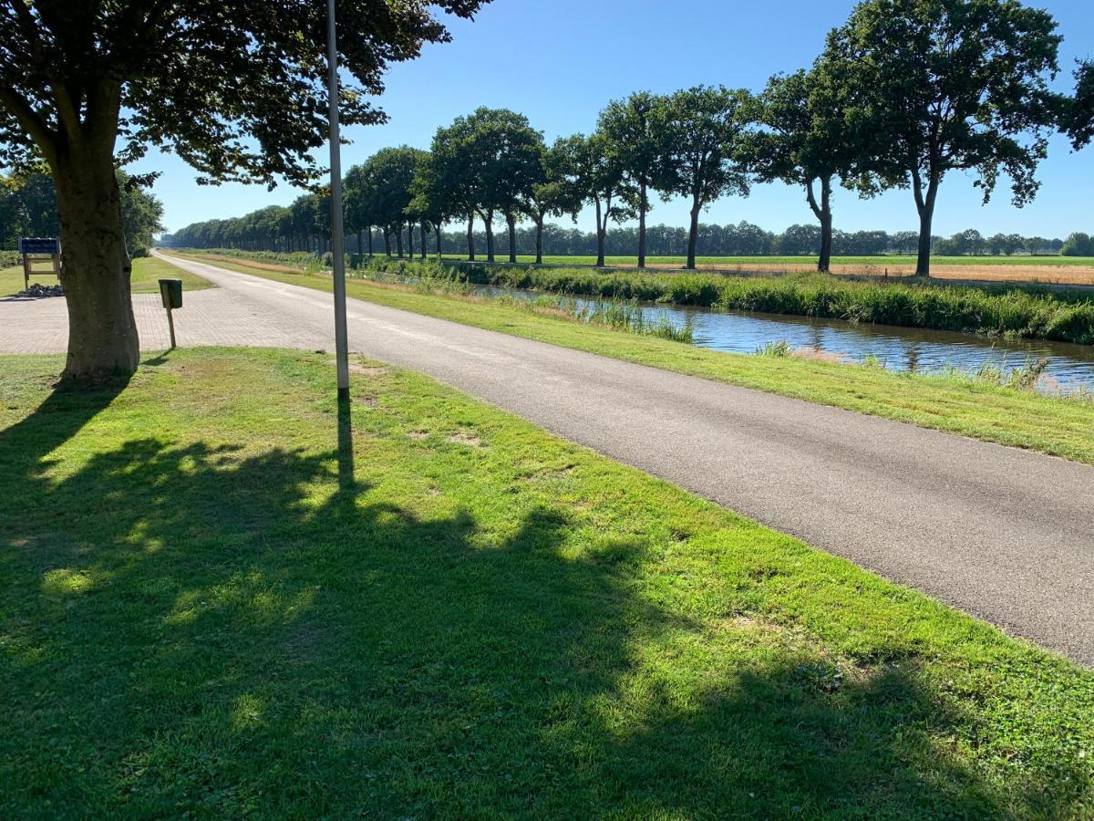 Vakantiehuis De Turfvaart Wachtum ภายนอก รูปภาพ